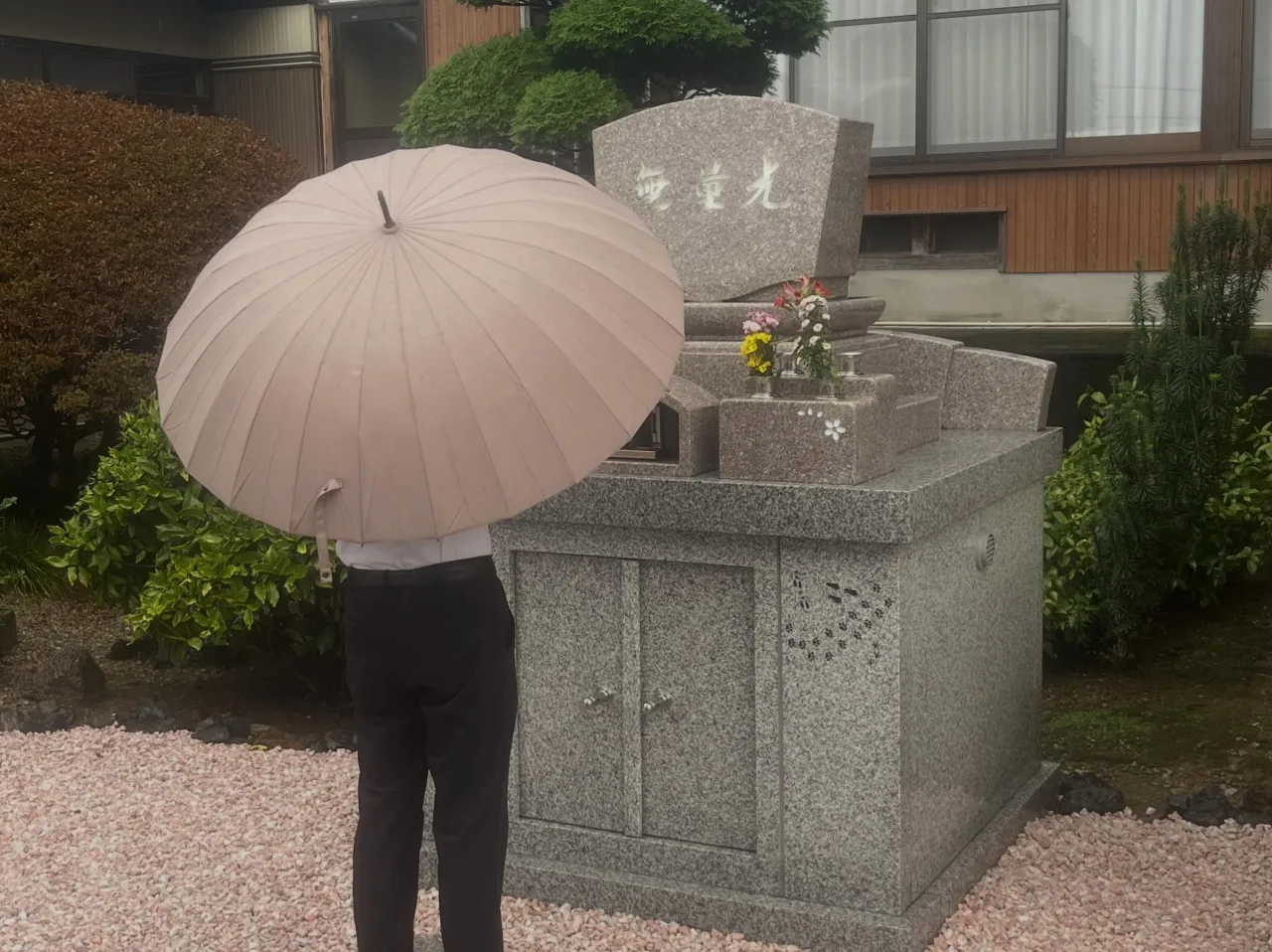 今月は雨ばかりの天候で、名古屋では記録的豪雨で冠水や、車両の...