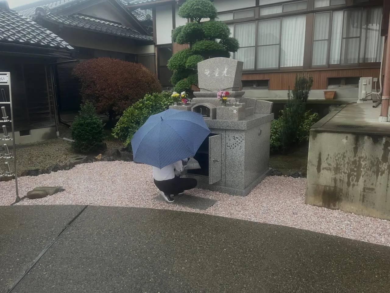 ペットの遺骨を協力寺院に埋葬いたしました（10月）一宮市【瑞...